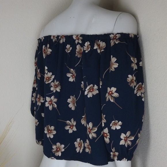 Mid Sleeved Off Shoulder Blue&Brown Floral Blouse - Picture 6 of 8